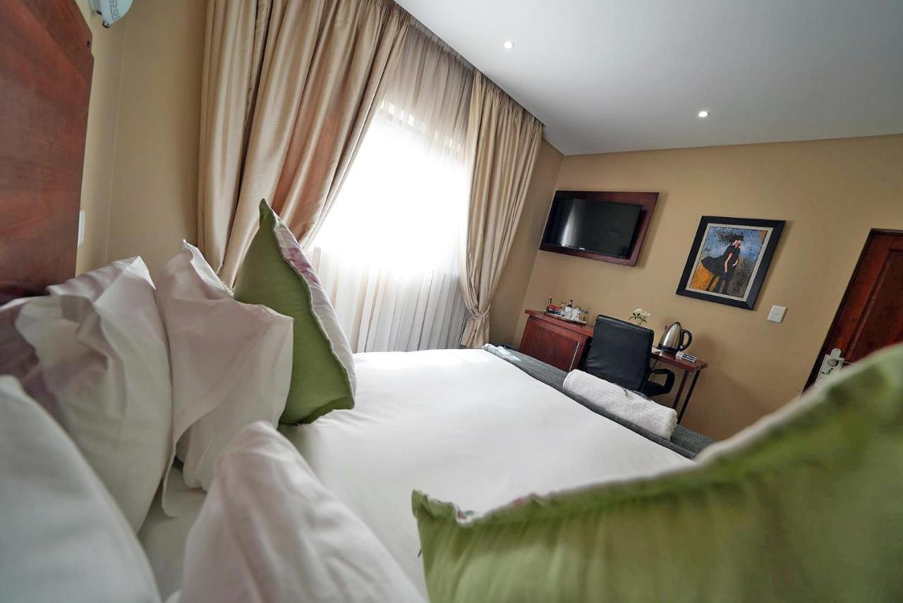 Over The Moon Guesthouse Johannesburg Zewnętrze zdjęcie