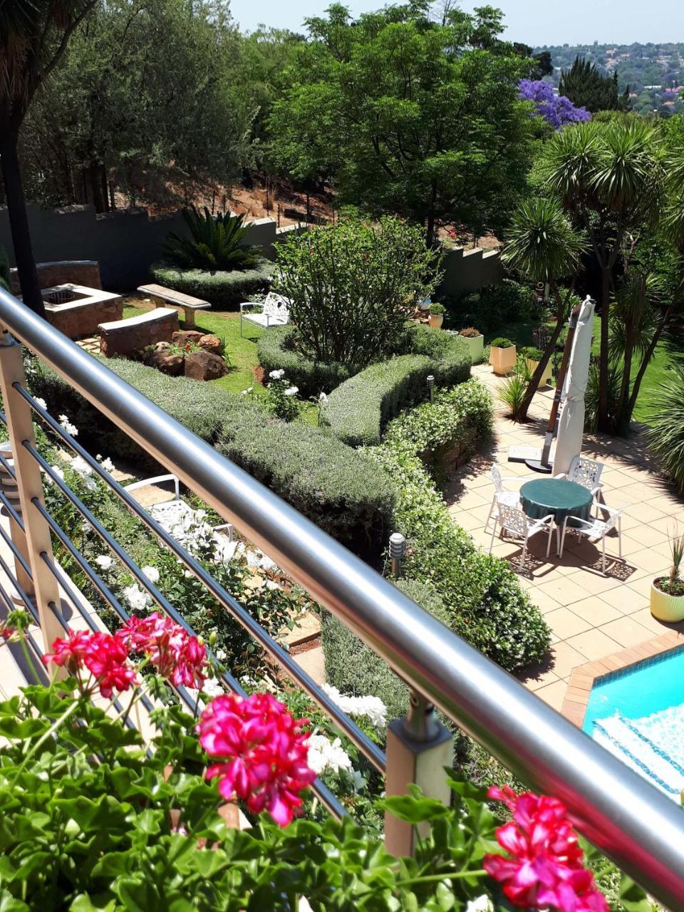 Over The Moon Guesthouse Johannesburg Zewnętrze zdjęcie
